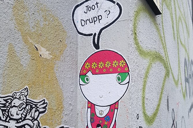 3-Hour Cologne Street Art Bike Tour in Small Group with Guide - What the guides add, and where the style can vary