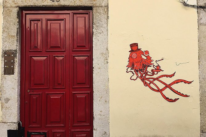 3-Hour Guided Street Art Walking Tour of Lisbon - Why Lisbon’s street art makes a good city introduction