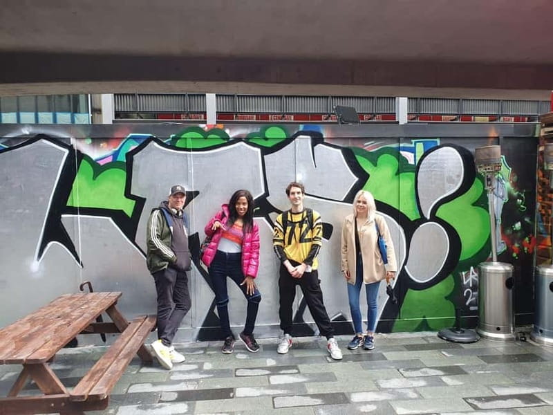 ADVANCED GRAFFITI STREET ART TOUR / SHOREDITCH / EAST LONDON - The guide’s teaching style and group size