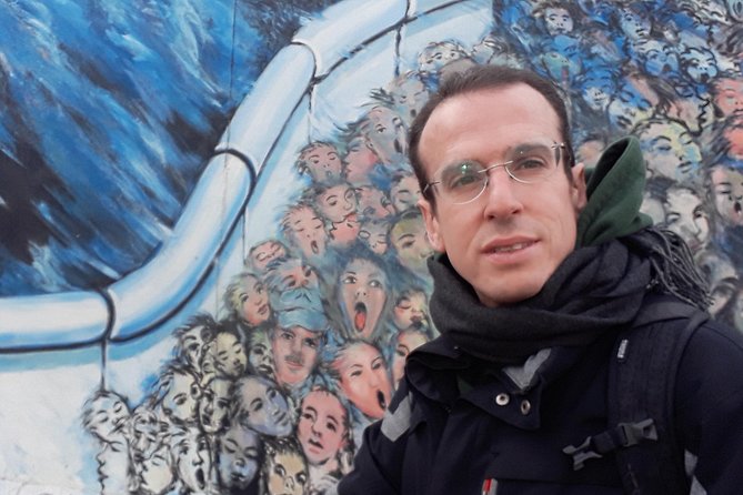 Alternative Berlin Private Tour with Jacob - Graffiti and Squats - Haus Schwarzenberg and the memory of Tacheles