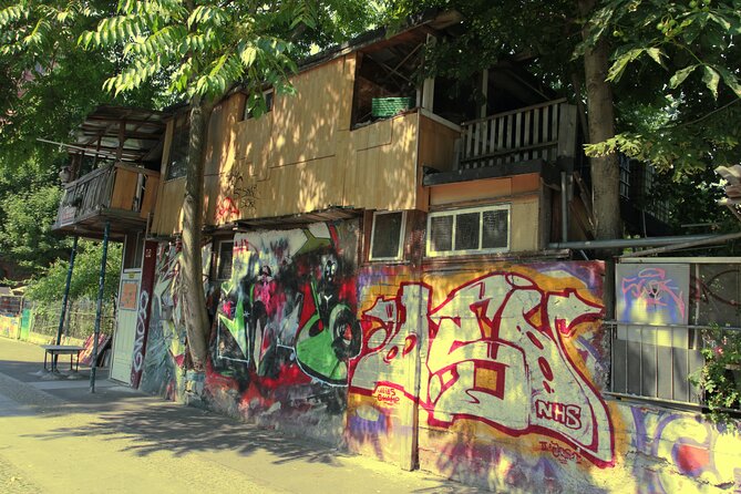 Alternative Berlin & Street Art Tour - Following the route into Kreuzberg