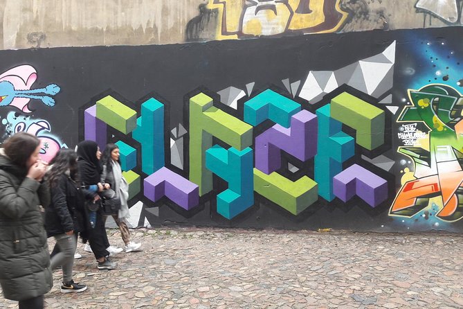 Alternative Hamburg Private Alternative Street Art Tour - Moving from Schanzenviertel into St. Pauli
