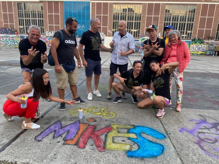 Amsterdam: Urban Bike Tour, Graffiti Art & Magnet Fishing - The final call