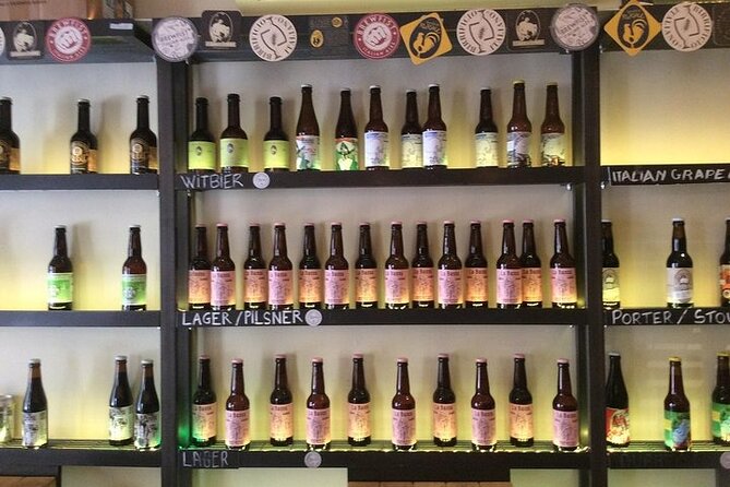 Art & Craft: Beer Tour with Street Art in Rome - A beer stop that breaks up the walking