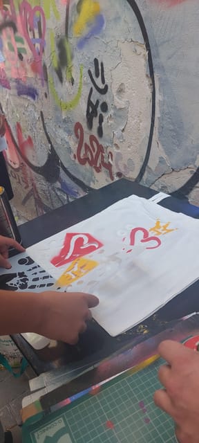 Athens: Graffiti Workshop and Tote Bag Painting Experience - Why this Athens street art experience works