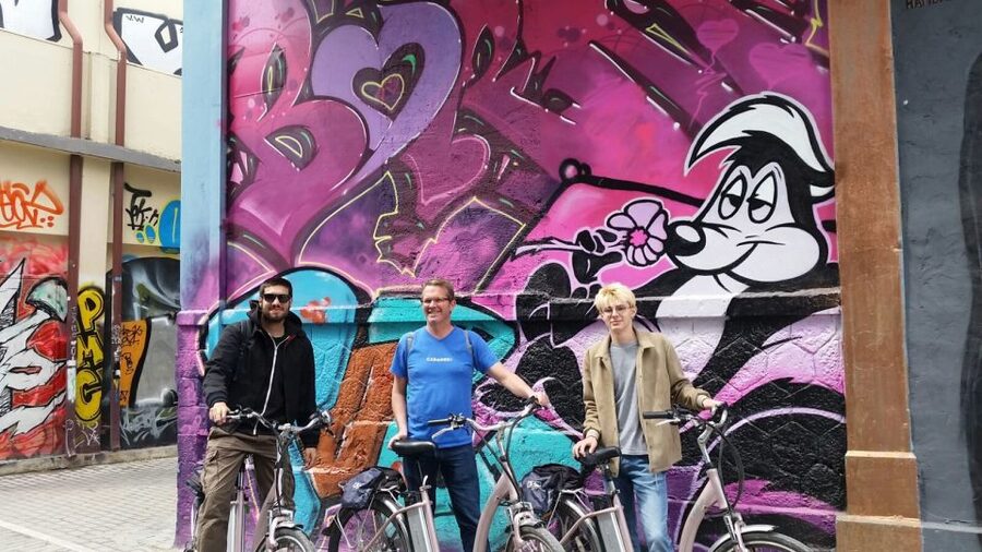 Athens: Greek Life and Street Art Electric Bicycle Tour - Timing and the question of the 2.5 hours