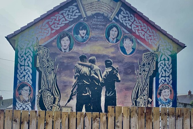 Award Winning Private 2 Hour Belfast Political Black Taxi Tour - The Black Taxi question and vehicle comfort