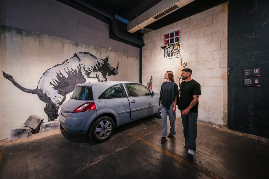Banksy Museum Madrid: Entrance Ticket - The museum shop and final moments
