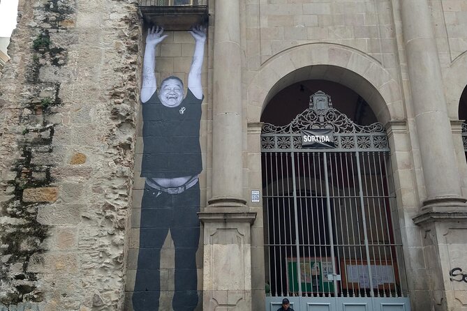 Barcelona Art & Wine: Galleries, Studios & Street Art - Why the small group matters