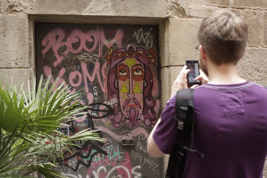 Barcelona: Raval Street Art and Graffiti Walking Tour - Why Raval makes a good street art walk