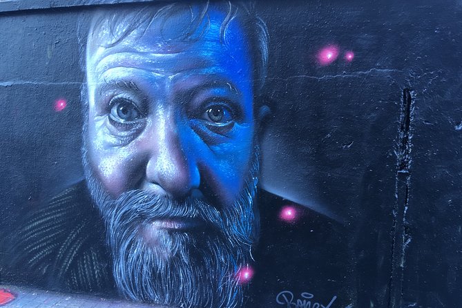Barcelona Street Art and Graffitti Bicycle Tour - Guide quality matters more than usual