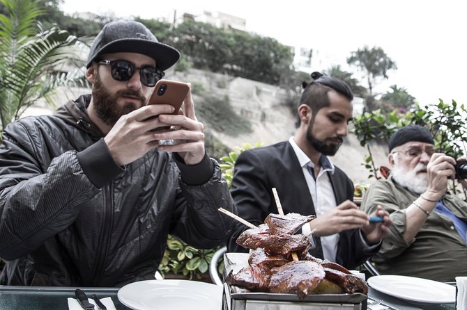 Barranco Art and Food Tour: Graffiti Walk and Culinary Delights - Group size, pickup, and timing