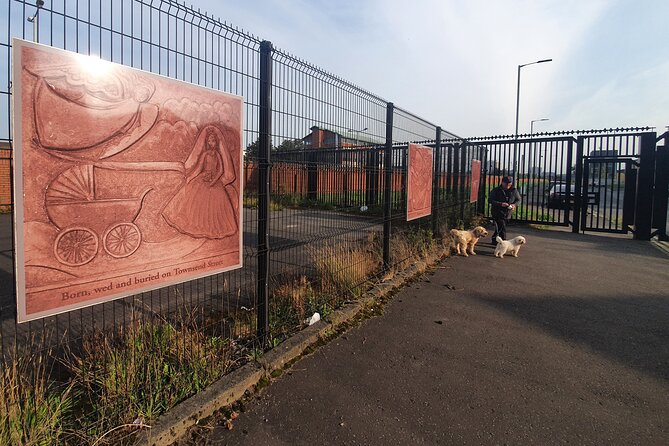 Belfast Cab Tour of Peacewalls, Murals and the Famous Titanic Slips - What Frank adds to the route