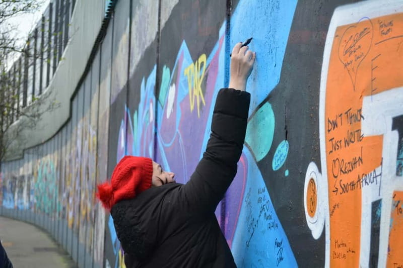 Belfast: Famous Murals Private Tour - Key points to know before booking