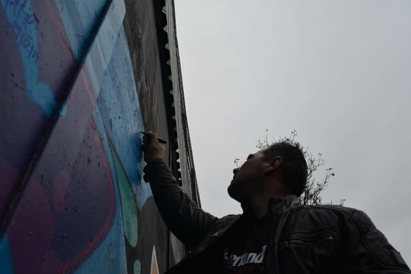 Belfast: Famous Murals Private Tour - Why Belfast’s murals require a guide