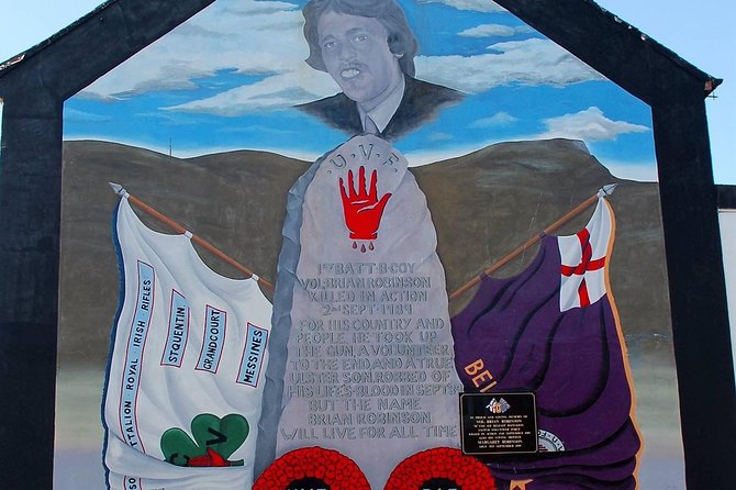 Belfast history of terror & mural 1 hr express private taxi tour - The peace wall and the city’s unfinished division