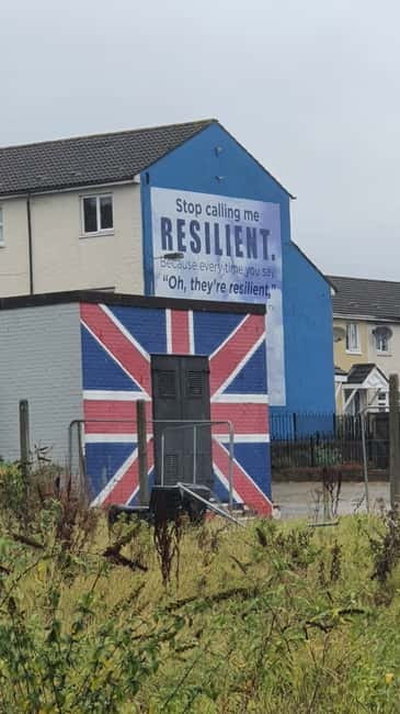 Belfast Troubles : Murals, Street Art, and Peace Wall Tour - How the small group affects the experience