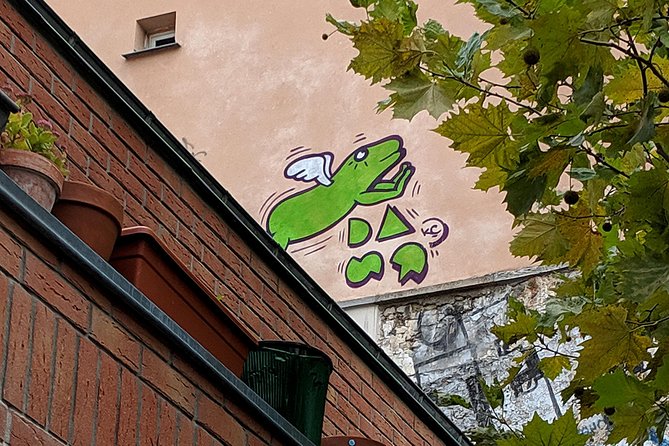 Belleville Street Art Tour with an Artist - How personal is a group capped at 15?