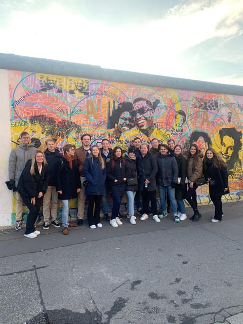 Berlin: Alternative Street Art Tour - Spätis, parks, bars, and practical local advice