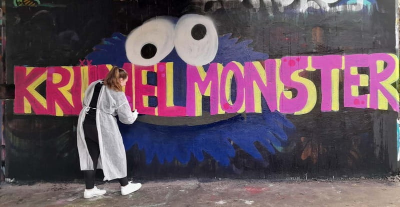 Berlin Graffiti Workshop For Groups & Team-Buildings - Your First Lesson: From Street Culture to Spray Technique