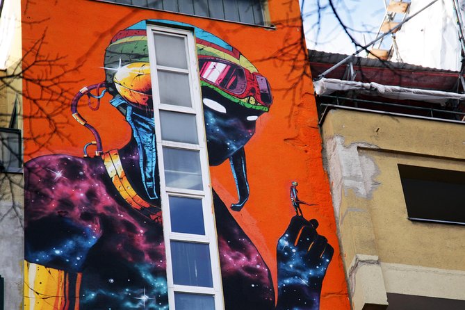 Berlin Street Art & Graffiti Walking Tour - Haus Schwarzenberg: art in a changing central neighborhood