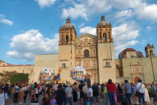 Bicycle Tour through Oaxaca learning about its Urban Art and History - Who will enjoy this ride most?