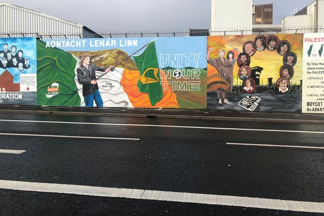 Black Taxi Tour of Belfast – Politics, Murals peace walls Tour - Robert’s personal approach and extra material