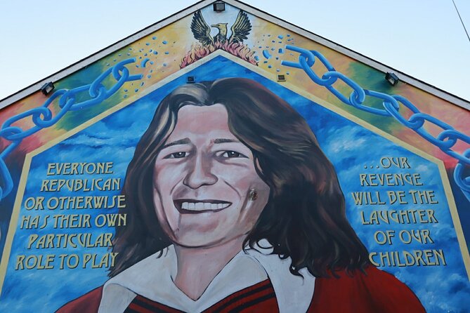 Black Taxi Tour of Belfast – Politics, Murals peace walls Tour - What the $88.65 price means