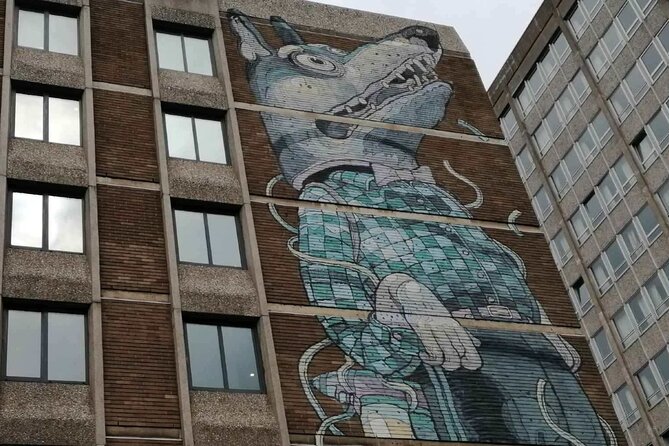 Bristol Street Art: Banksy Exploration Game and Tour - Eleven puzzles, four featured artists, and extra artwork
