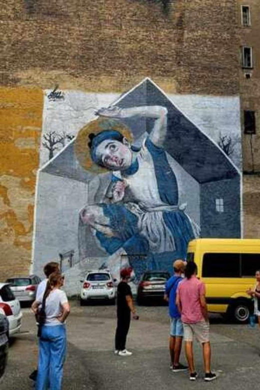 Budapest: Alternative Street Art & Jewish Tour - Reading Budapest through its murals