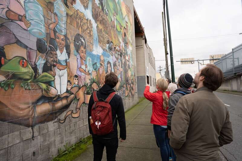 Calgary: Street Art & Craft Beer Walking Tour w/ Tastings - Key points at a glance