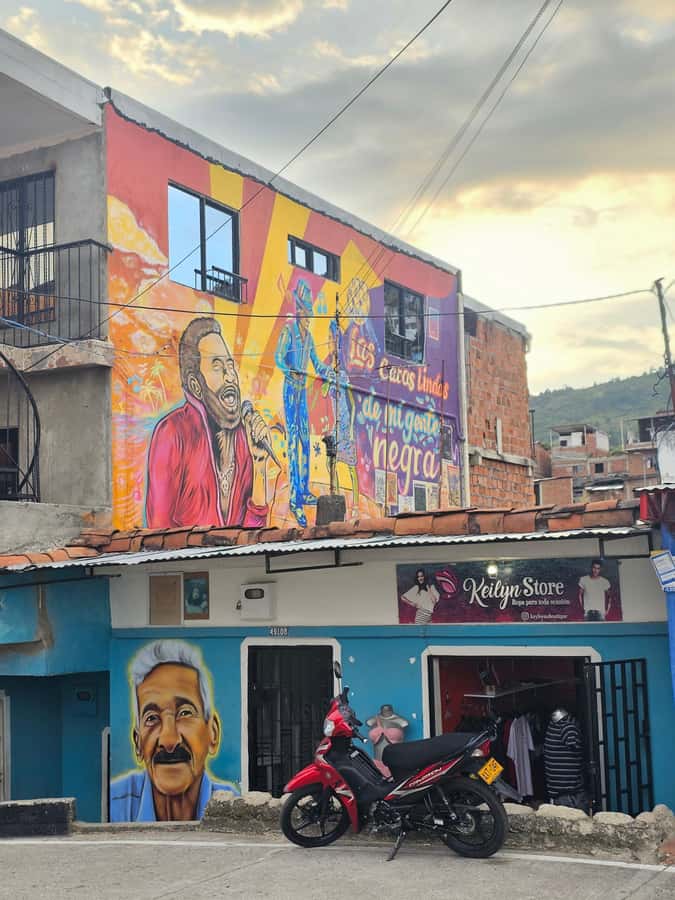 Cali: Comuna 20 Siloé Street Art Tour - Is $32 a fair price?