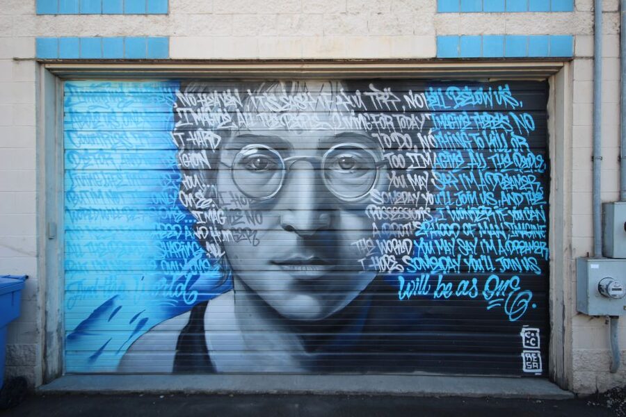 Chicago: Offbeat Guided Street Art Tour - Chicago’s walls become the gallery