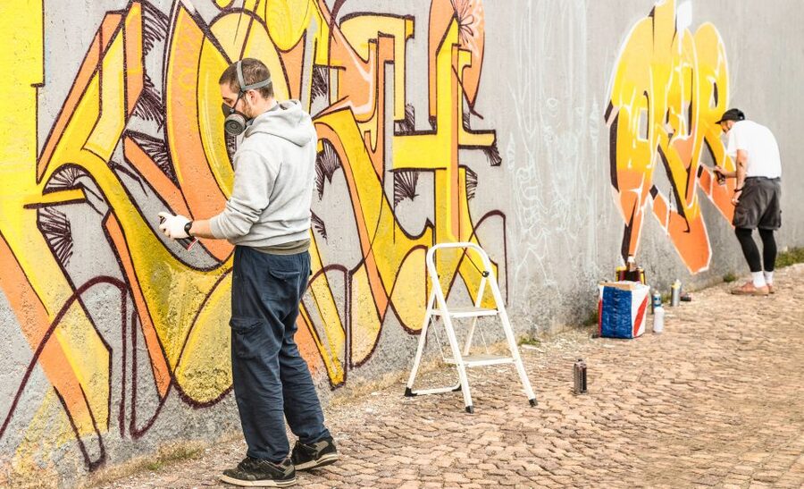 Chicago: Offbeat Guided Street Art Tour - Should you book the Chicago street art tour?