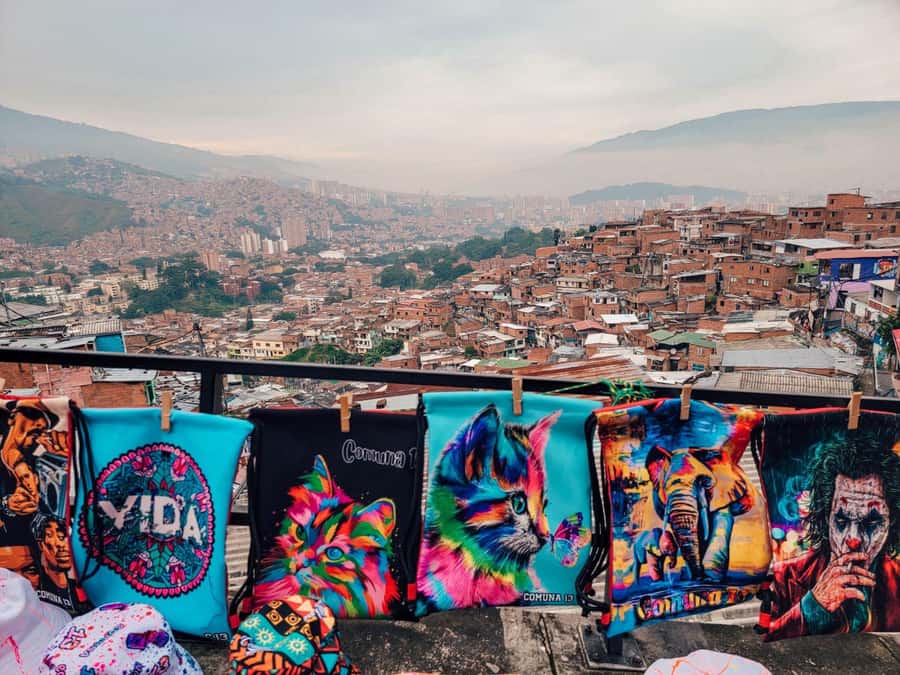 City Tour: Graffiti Tour Comuna 13 + Downtown Medellín - Walking through Comuna 13’s art and music
