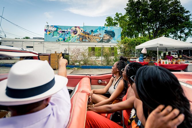 Classic Car Tour of Miami Beach, Wynwood and Little Havana - Wynwood murals and the design district