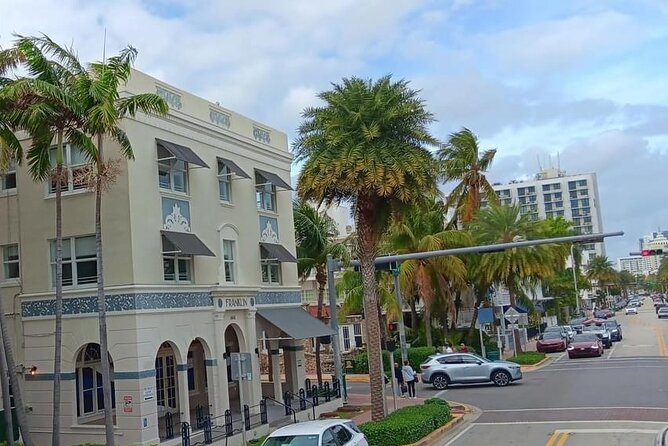 COMBO Miami City & Boat Tours ,Stops at Wynwood and Little Havana - Miami’s Art Deco sights are best seen from the road
