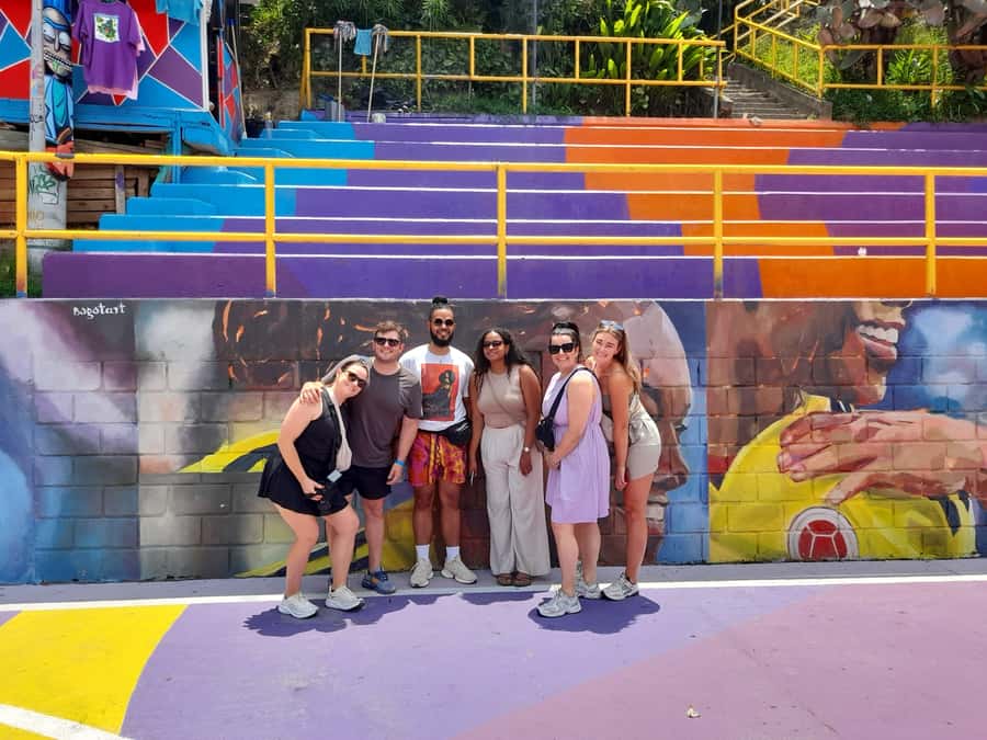 Comuna 13: Graffiti tour & Street Food/drink with telesferic - Why Comuna 13 deserves more than a quick photo stop
