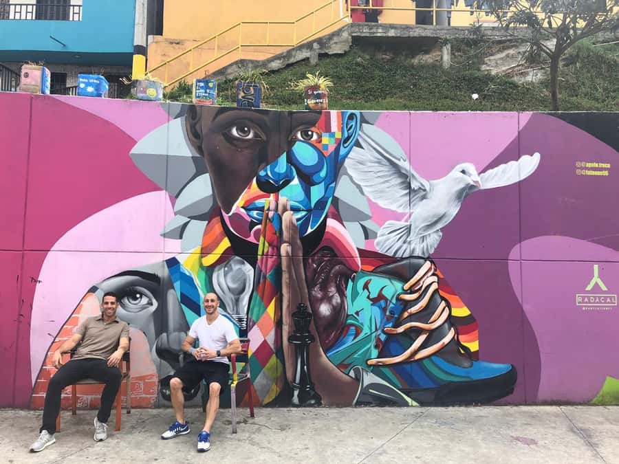 Comuna 13 Neighborhood & Street Art Private Tour - From El Poblado to the barrio