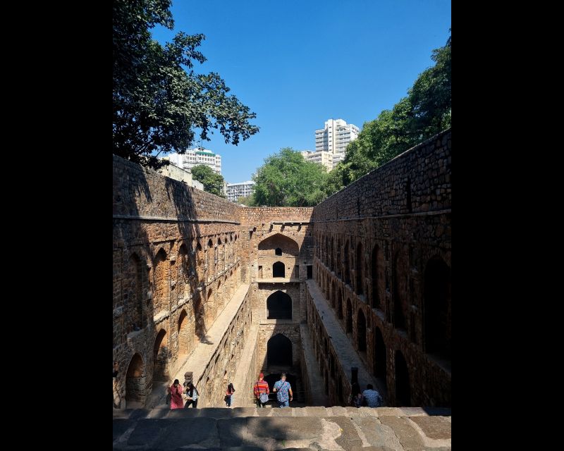 Delhi Street Art Tour: Explore the Murals & Visit a Stepwell - Finishing with dosa and filter coffee