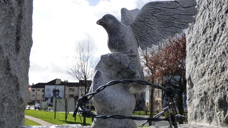 Derry: Bloody Sunday and Bogside Murals Walking Tour - Price, pace, and practical value