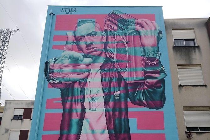 Discover Lisbon's Best Street Art - What the guides add to the art