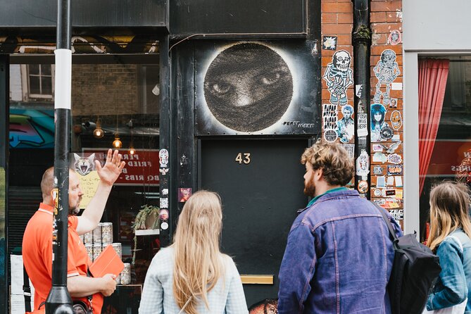 East End London Instagrammable Street Art and Graffiti Tour - Allen Gardens and Buxton Street: graffiti writers at work