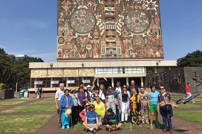 EXCLUSIVE TOUR: Murals+Ciudad Universitaria Stadium-small groups - Choosing a guide and language expectations