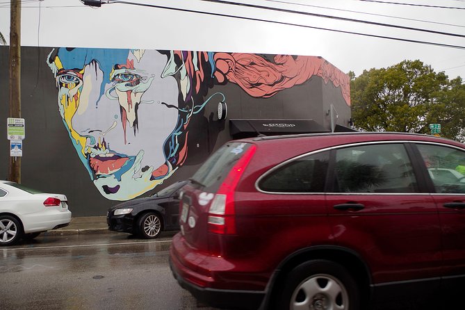 Explore Wynwood with local artist - What Roberto Manoly Adds