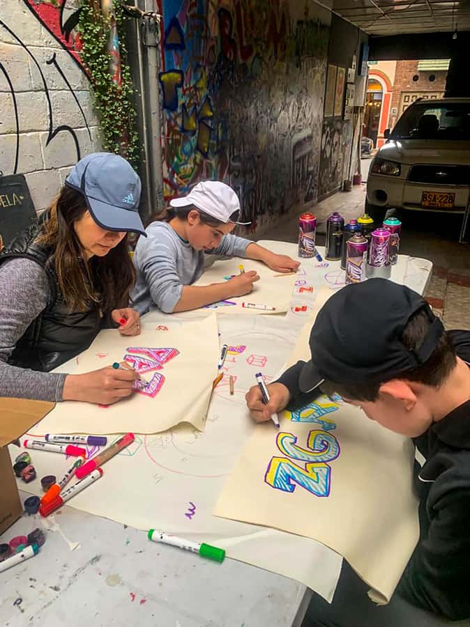 Fun Graffiti Workshop: The Art of Aerosol and Color - Practical Tips for a Better Session