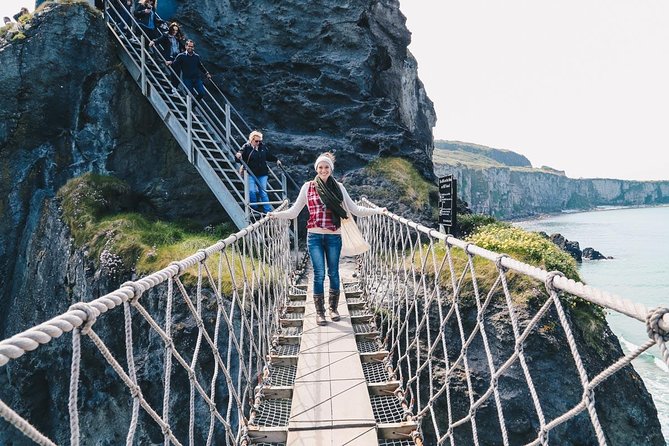 Giants Causeway Tour from Belfast + FREE Belfast Mural Tour - Why this private Belfast day works