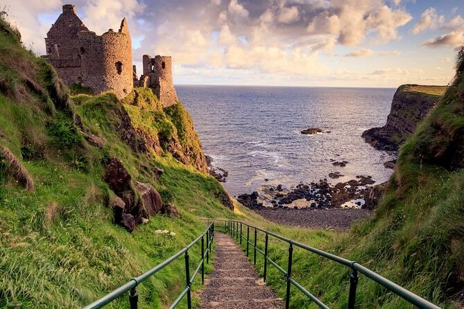 Giants Causeway Tour from Belfast + FREE Belfast Mural Tour - What the $759.60 group price really buys