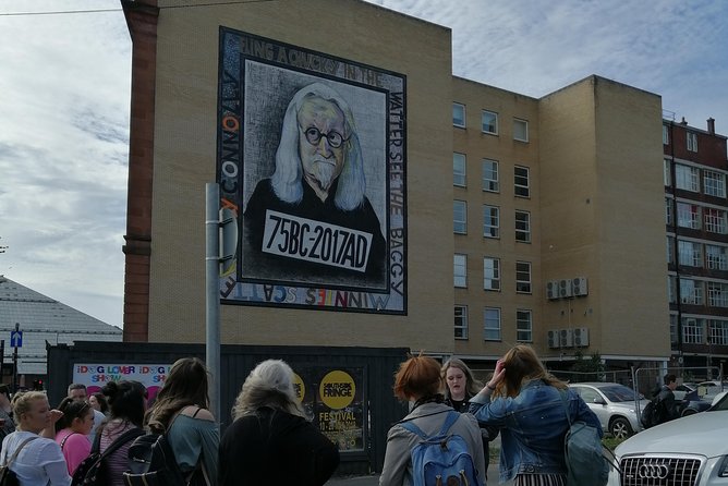 Glasgow Street Art Daily Walking Tour: 2pm - The Clutha Bar and a nod to Mackintosh