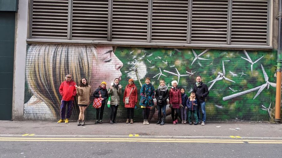 Glasgow: Street Art Guided Walking Tour - Billy Connolly and Spaceman
